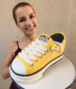 Vivi Cake: conheça o sucesso do TikTok com bolos realistas 2 246987910 4336362066411556 2044850388463189909 n