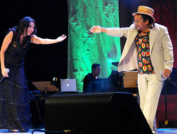 Um show para cantar a paz, o amor, a esperança e o futuro 14 eliana printes chico cesar ao vivo