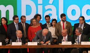 lula assina taxacao de importados