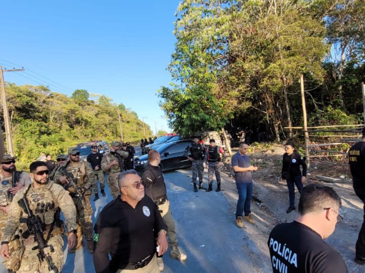 500 pessoas sao retiradas em reintegracao de posse na ‘Comunidade Nova Maua 1