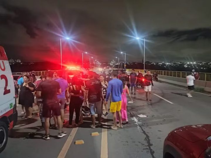 Carreta faz retorno irregular e mata jovem na ponte Rio Negro 1 IMG 4041