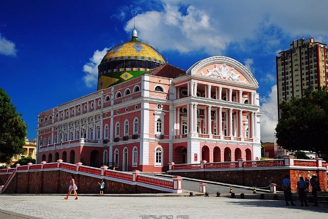 Teatro Amazonas é oficializado pelo Iphan como candidato a Patrimônio Mundial da Unesco 1 vista externa do teatro