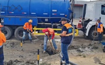 Prefeitura intensifica limpeza de drenagem no Tarumã durante plantão operacional