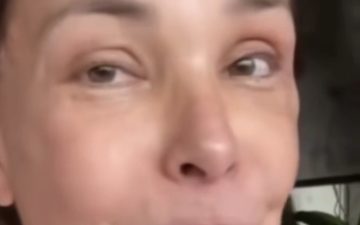 Carolina Ferraz rebate críticas machistas sobre envelhecimento