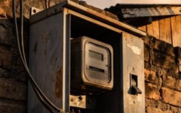 Justiça do Amazonas condena Âmbar Energia por exigir pagamento de dívida de terceiro para religar energia
