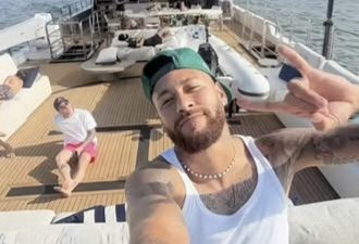 Neymar ironiza crítica e posta foto em iate de R$ 120 milhões após ser chamado de “vagabundo” por dirigente