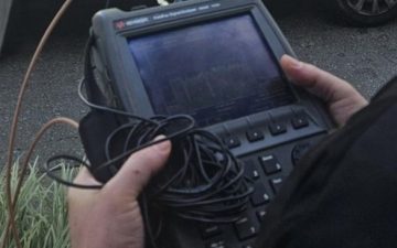 Golpe da antena falsa: entenda como criminosos interceptam celulares e como se proteger