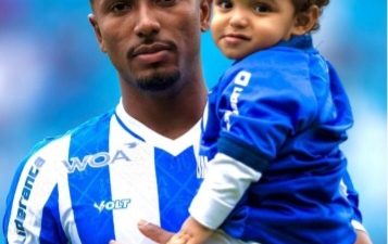 Após morte do filho de 2 anos, jogador Gustavo Simões e família autorizam doação de órgãos da criança