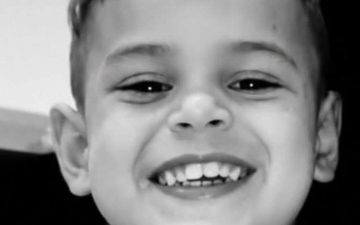 Menino de 2 anos morre após ser atacado por pitbull no quintal de casa em Agudos