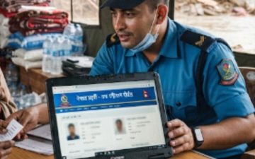 Polícia do Nepal cria site para ajudar na identificação de corpos após inundações e deslizamentos